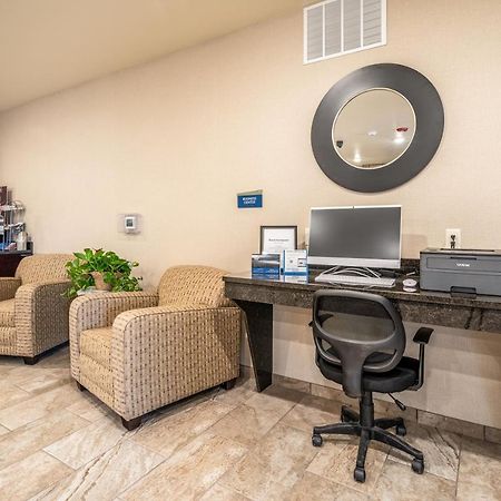 Cobblestone Inn & Suites - Kermit 외부 사진