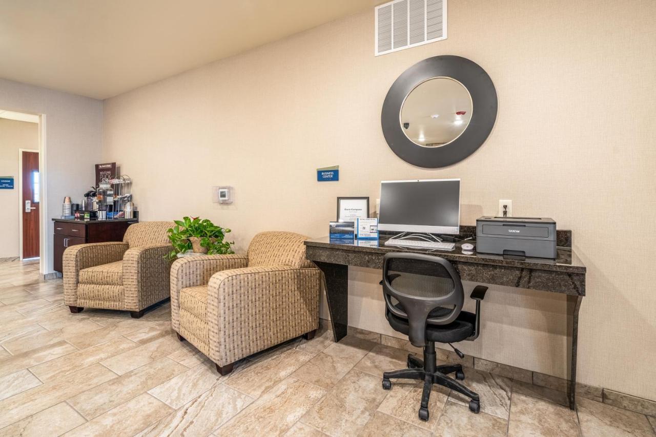Cobblestone Inn & Suites - Kermit 외부 사진