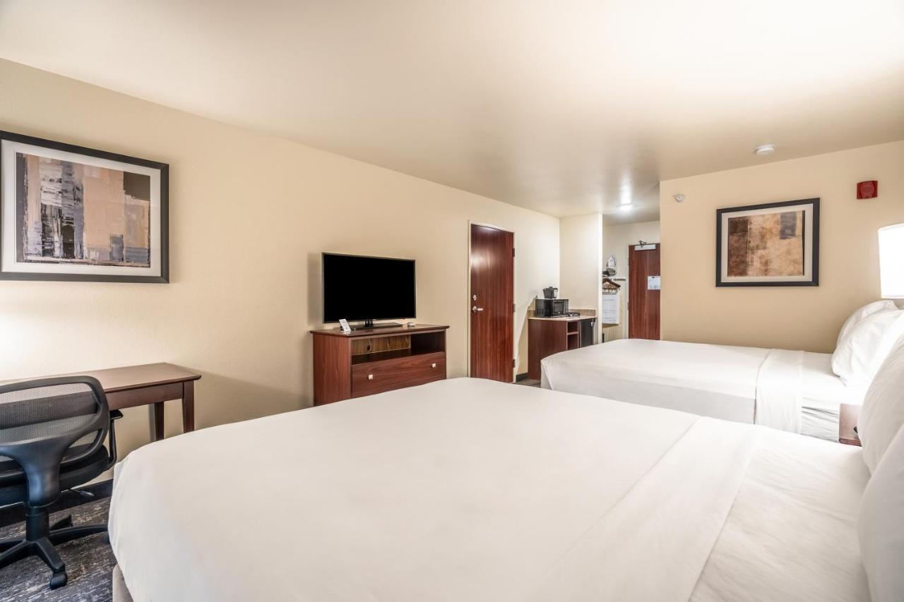 Cobblestone Inn & Suites - Kermit 외부 사진