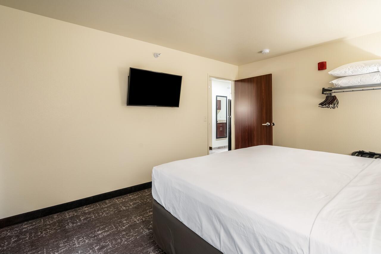 Cobblestone Inn & Suites - Kermit 외부 사진